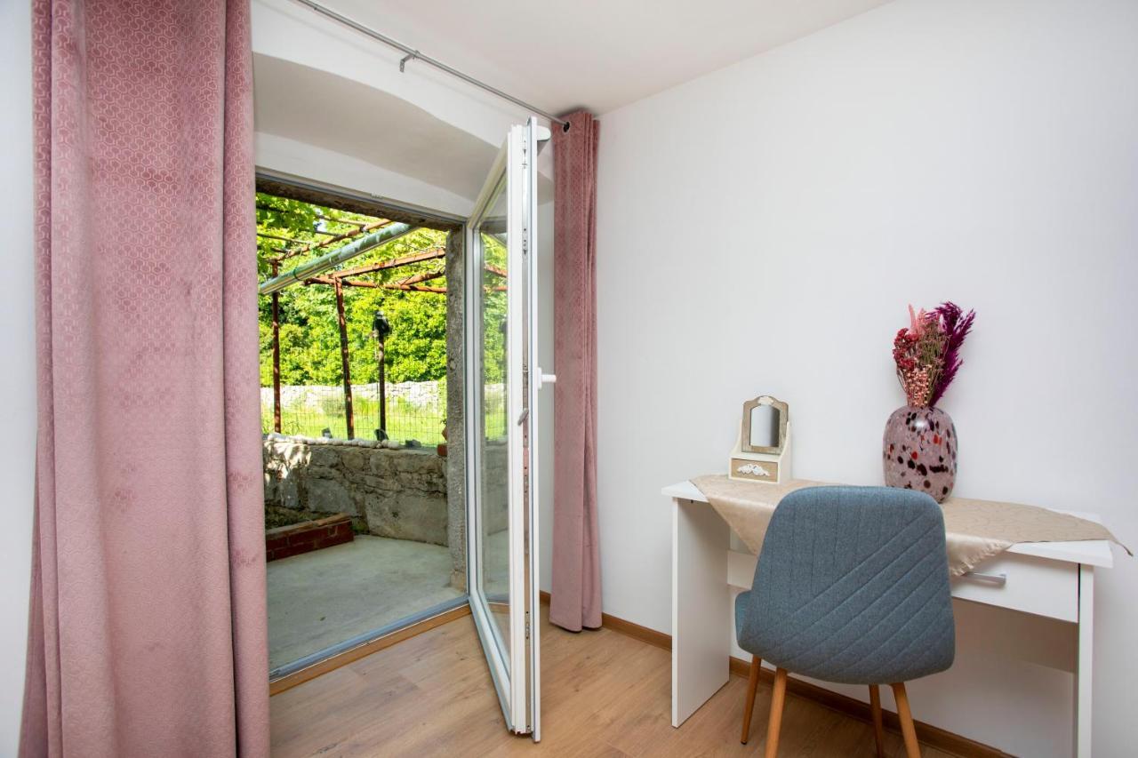 לאבין Holiday House Nono מראה חיצוני תמונה