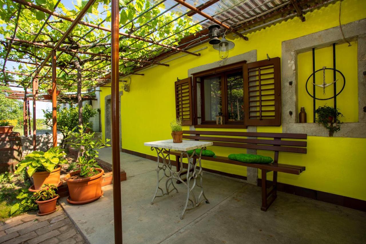 לאבין Holiday House Nono מראה חיצוני תמונה