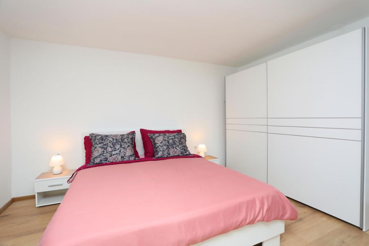 לאבין Holiday House Nono מראה חיצוני תמונה